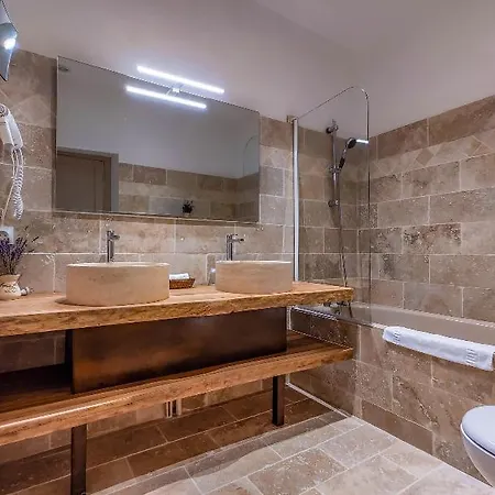 Chateau De L'hoste Saint-Beauzeil