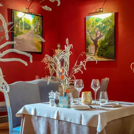 Chateau De L'hoste 3* Saint-Beauzeil