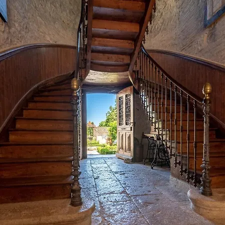 Chateau De L'hoste Hotel Saint-Beauzeil