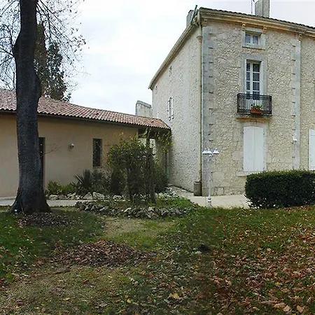 Château De L'hoste 3* Saint-Beauzeil