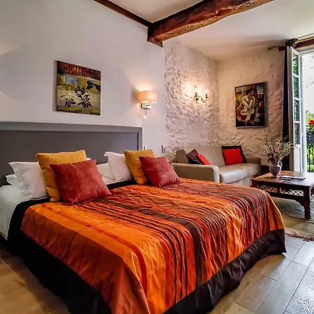 Chateau De L'hoste Hotel