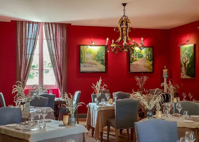 Chateau De L'hoste 圣博泽伊