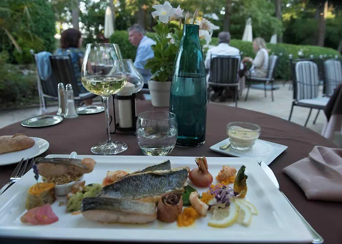 Chateau De L'hoste 酒店