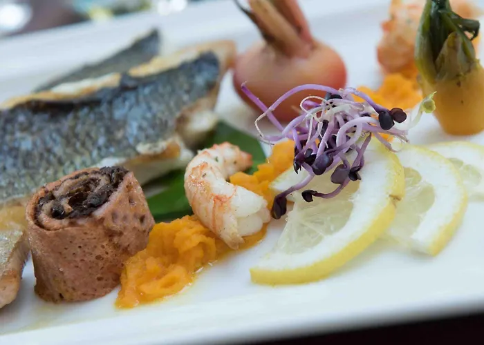 酒店 Chateau De L'hoste 圣博泽伊