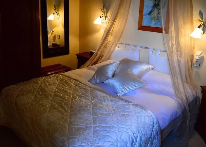 Chateau De L'hoste 酒店 3*