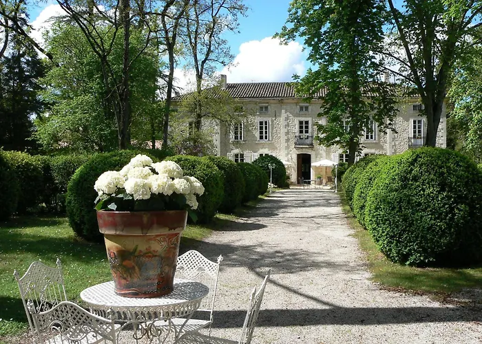 酒店 Chateau De L'hoste 3*