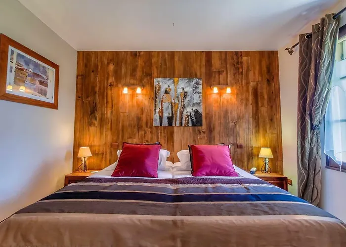 Chateau De L'hoste 3*