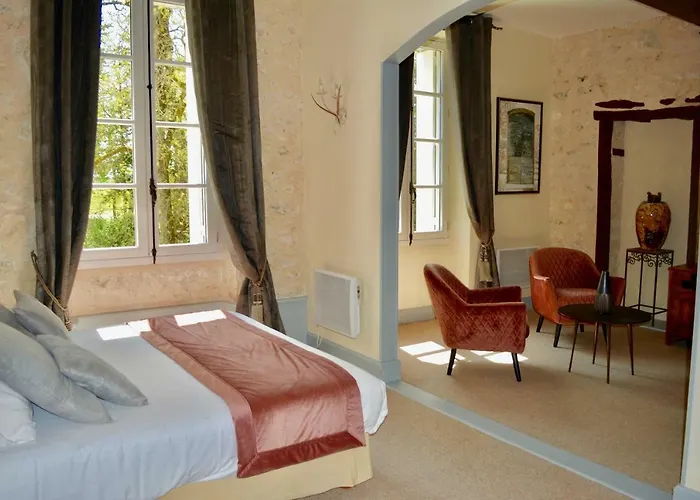 Hotel Chateau De L'hoste 3*