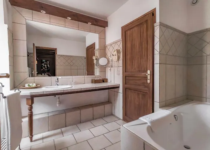 Chateau De L'hoste Saint-Beauzeil