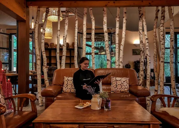 Chateau De L'hoste 3* Saint-Beauzeil